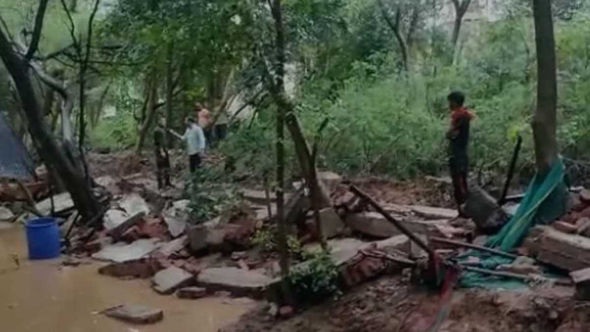 लखनऊ में भारी बारिश से भीषण हादसा, दीवार गिरने से 9 लोगों की मौत